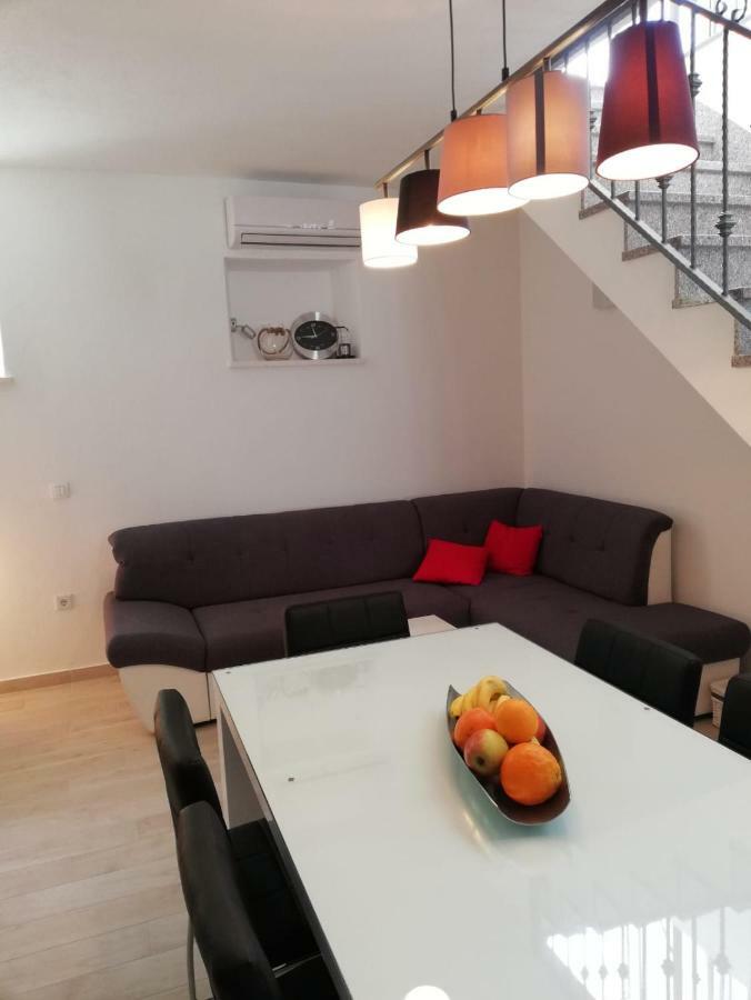 Apartment Porat Τρογκίρ Εξωτερικό φωτογραφία