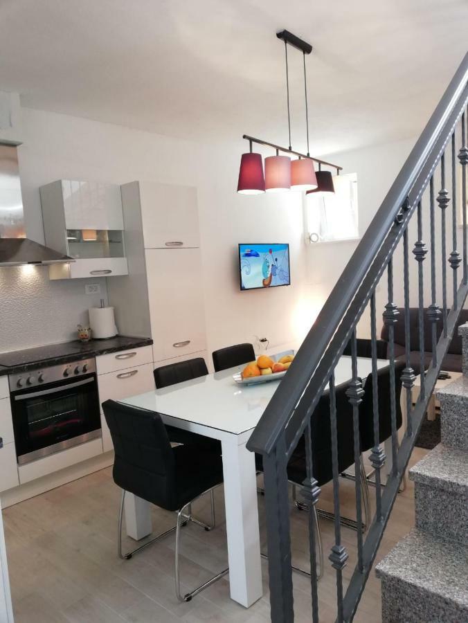 Apartment Porat Τρογκίρ Εξωτερικό φωτογραφία