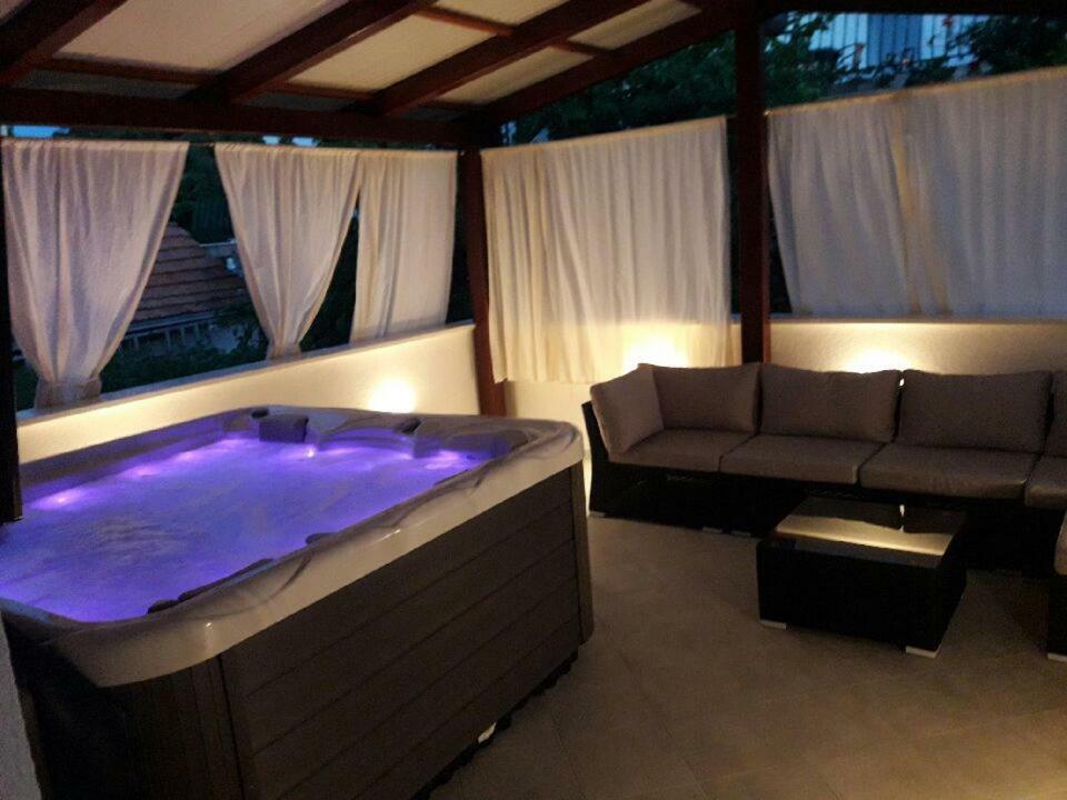 Apartment Porat Τρογκίρ Εξωτερικό φωτογραφία